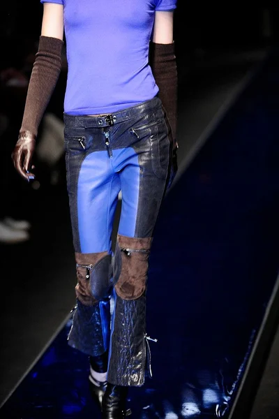 Look 34